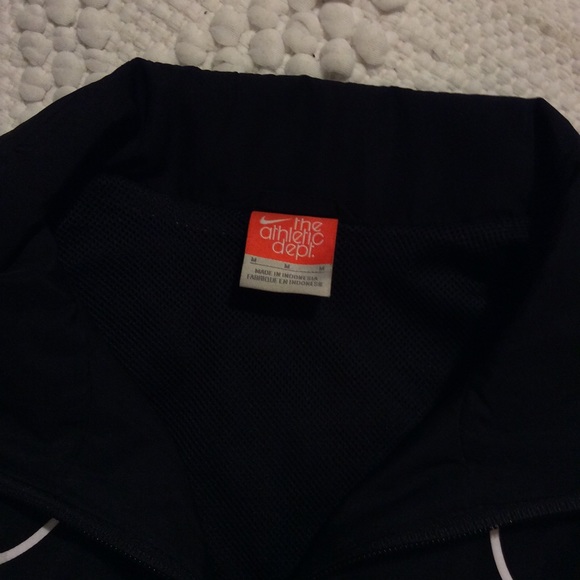 Nike Jacket - Picture 2 of 2